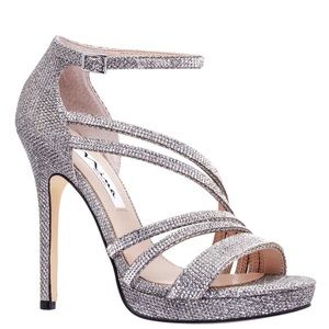 Nina size 7.5 Rhinestone heels. Brand New in box!